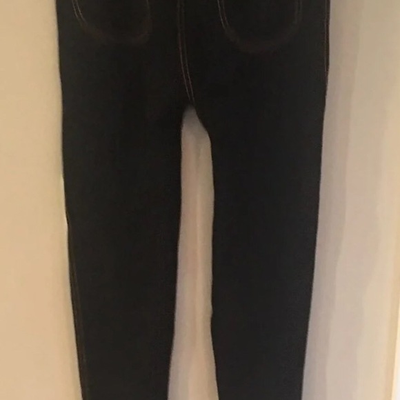 Leggings - Picture 2 of 3